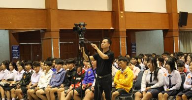 ทีมถ่ายทอดสด งานมหกรรมวิชาการเปิดบ้าน Lru ครั้งที่ 4