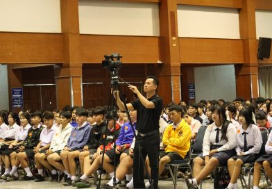 ทีมถ่ายทอดสด งานมหกรรมวิชาการเปิดบ้าน Lru ครั้งที่ 4